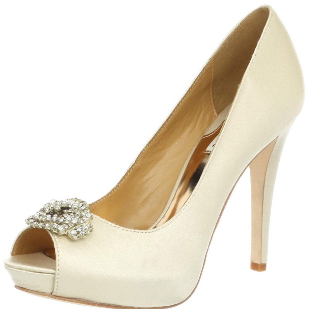 Badgley Mischka Goodie Vanilla Satin